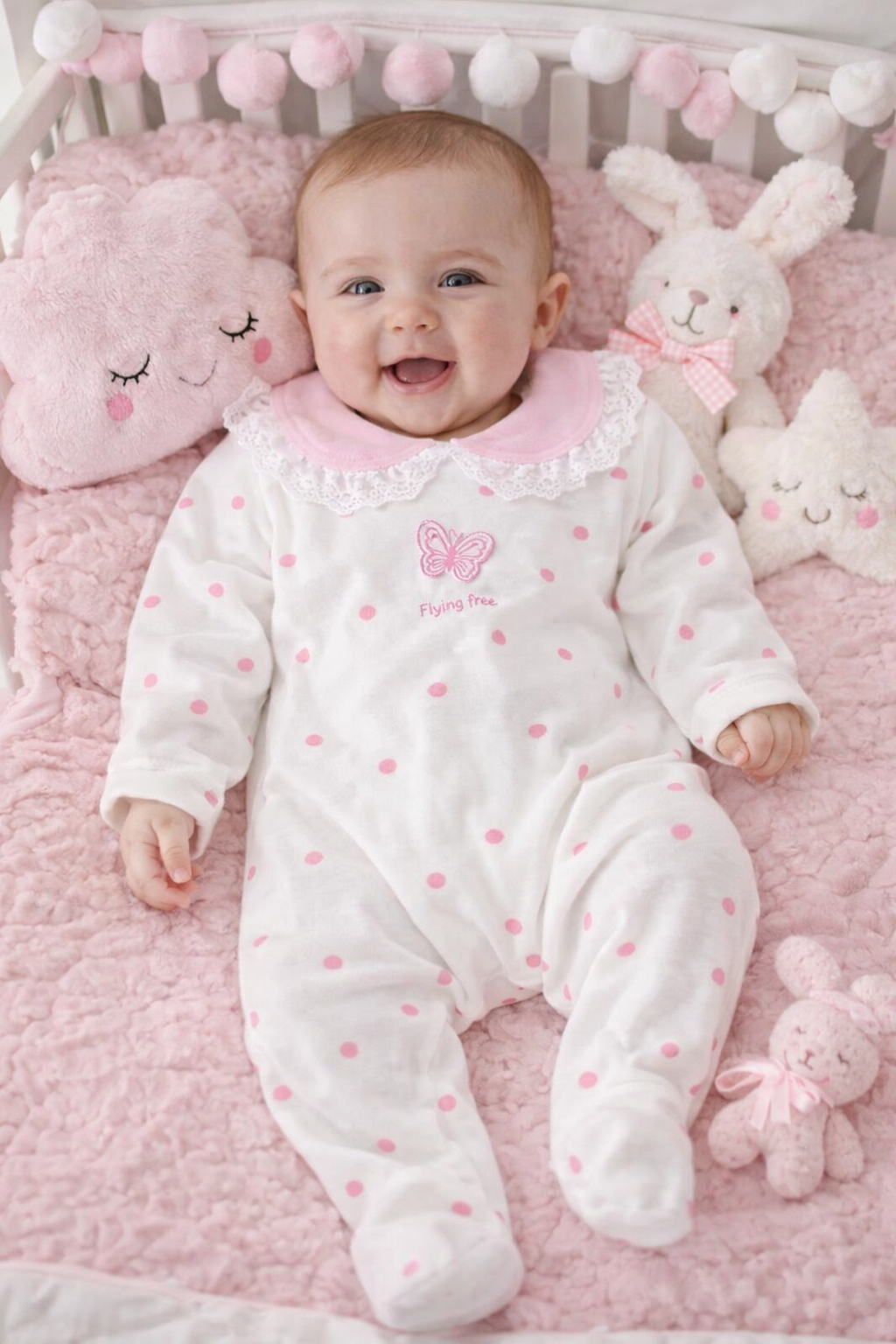 👶 طقم بناتي شتوي أنيق ومريح من القطيفة الفاخرة