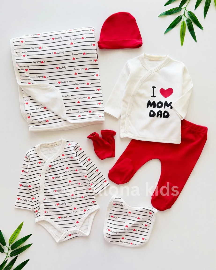 طقم مواليد أحمر وأبيض – نعومة بتصميم أحب ماما وبابا ❤️👶 - قطن %100
