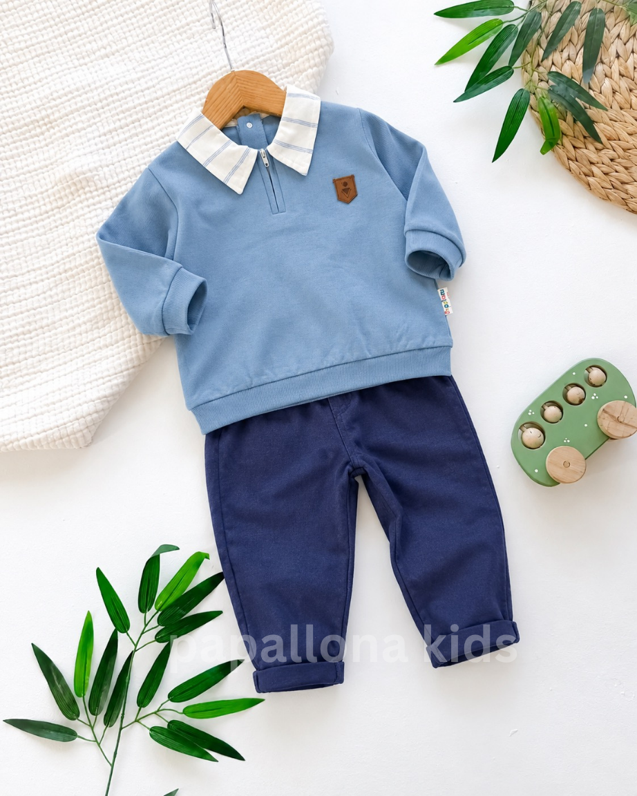 طقم ولادي أنيق قطعتين – سويتشيرت بياقة مع سروال 👦💙✨
