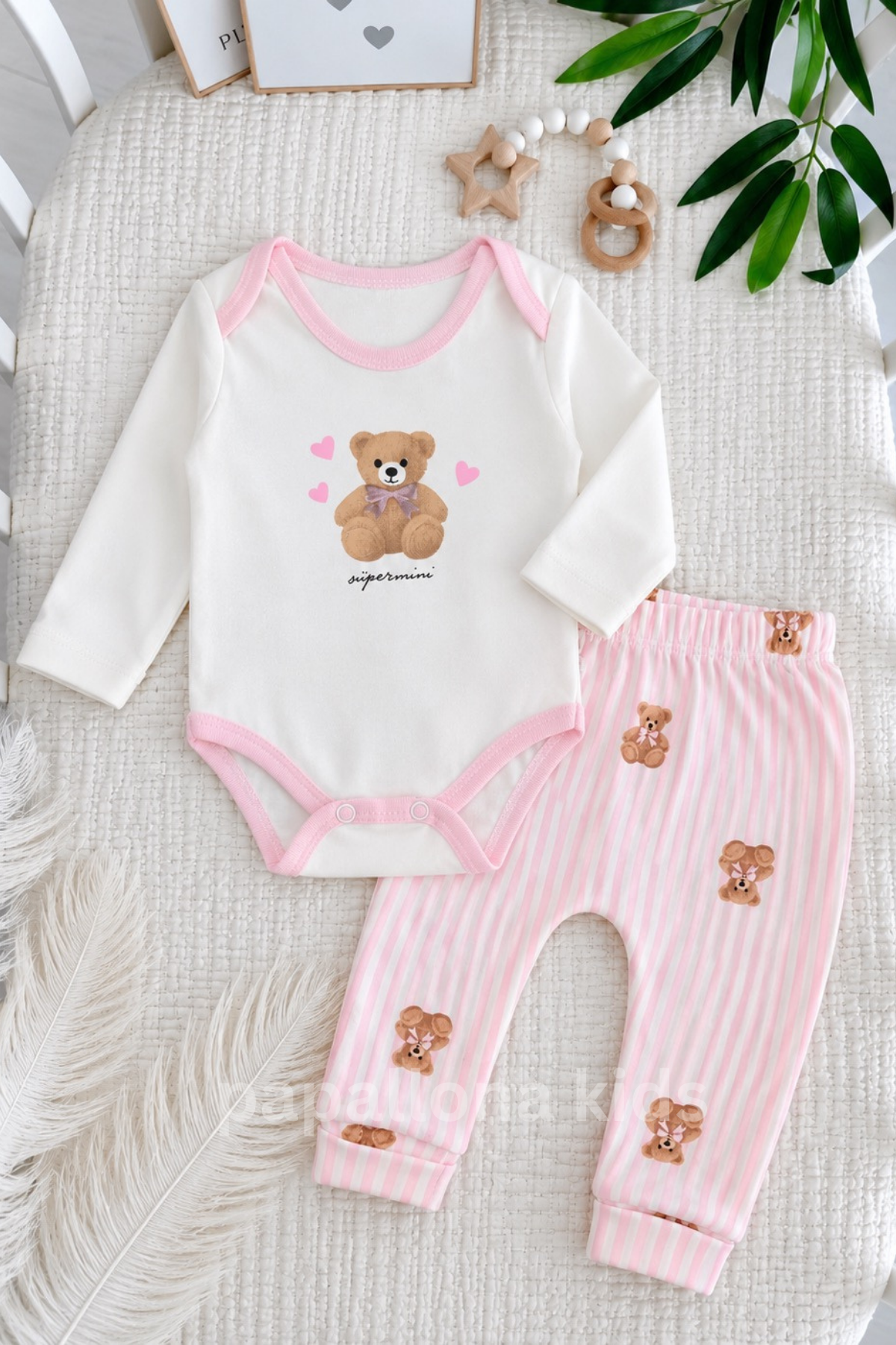 طقم بيبي بناتي قطعتين بتصميم الدبدوب 🧸💕 – قطن ناعم
