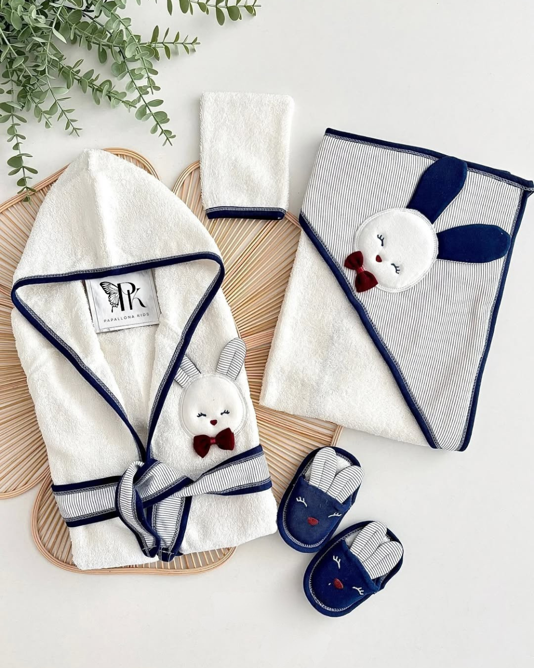 طقم حمّام أطفال فاخر بقبعة مع منشفة وشبشب قطن ناعم